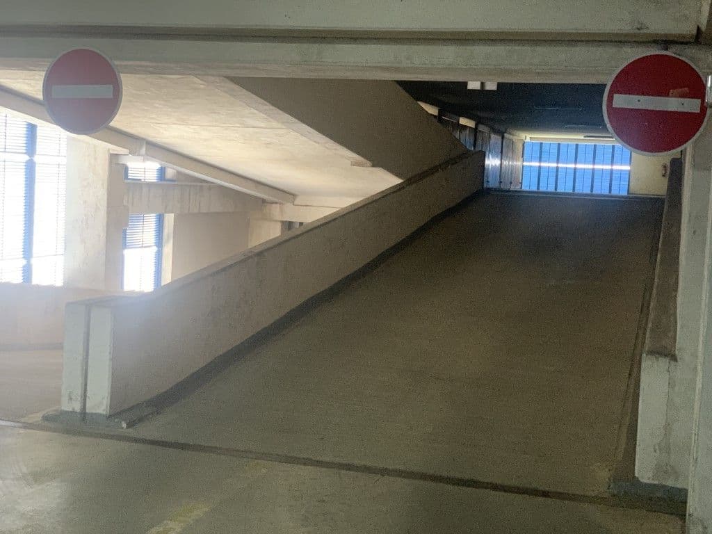 garage to rent, 18 m², Holušická, Prague, Prague garage to rent, 18 m², Holušická, Prague, Prague