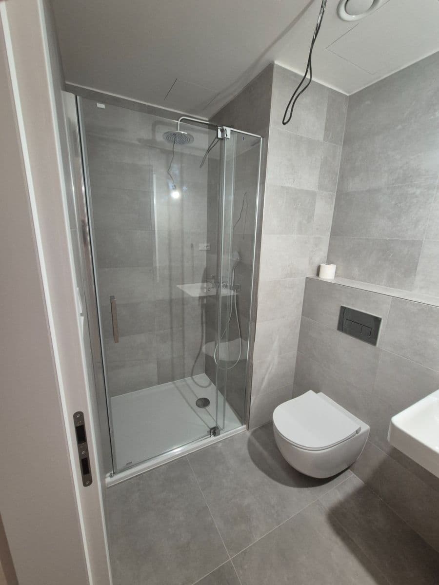 Studio flat to rent, 46 m², K Červenému vrchu, Prague, Prague Studio flat to rent, 46 m², K Červenému vrchu, Prague, Prague