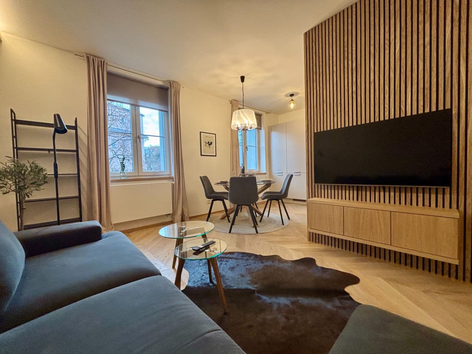 3 bedroom with open-plan kitchen flat to rent, 89 m², Na Zlatnici, Prague, Prague 3 bedroom with open-plan kitchen flat to rent, 89 m², Na Zlatnici, Prague, Prague