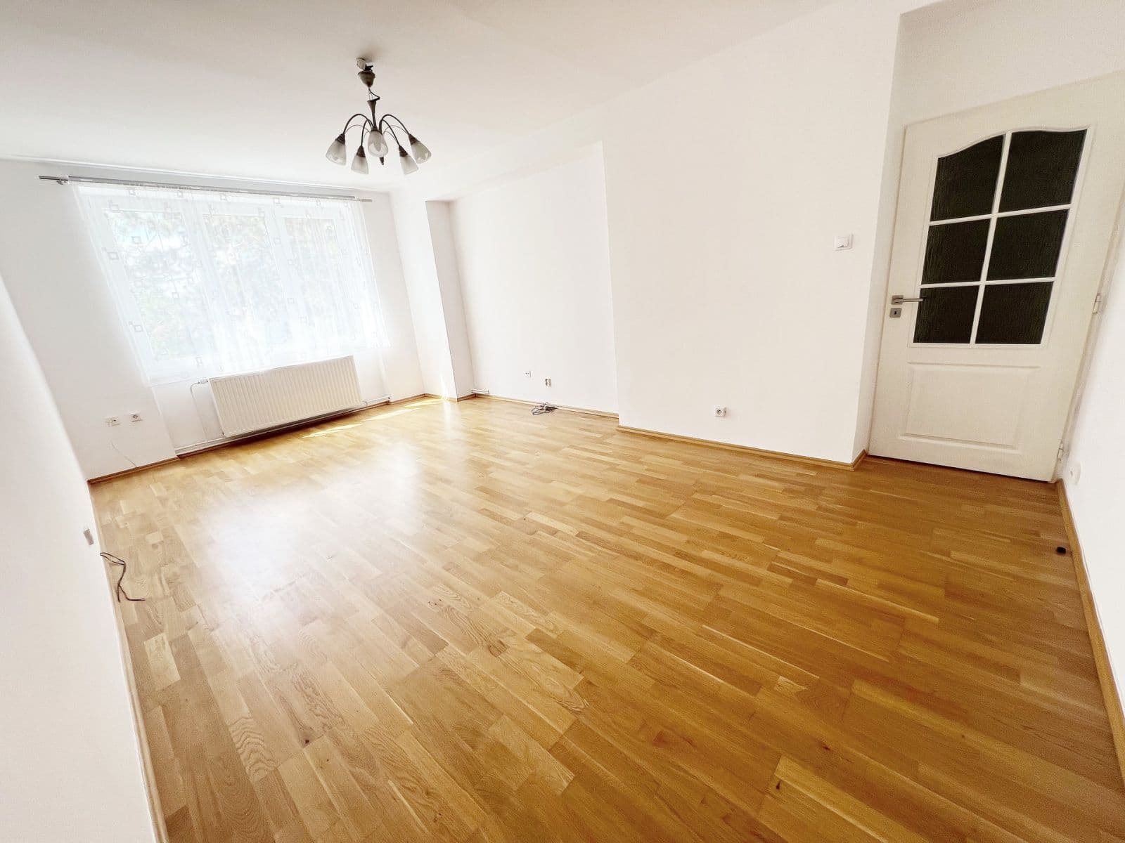 3 bedroom flat to rent, 72 m², Na Šutce, Prague, Prague 3 bedroom flat to rent, 72 m², Na Šutce, Prague, Prague