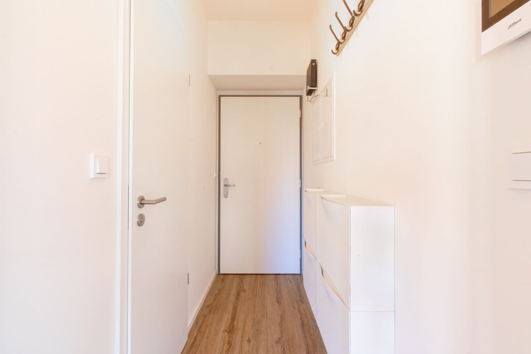 Studio flat to rent, 26 m², Na Topolce, Prague, Prague Studio flat to rent, 26 m², Na Topolce, Prague, Prague
