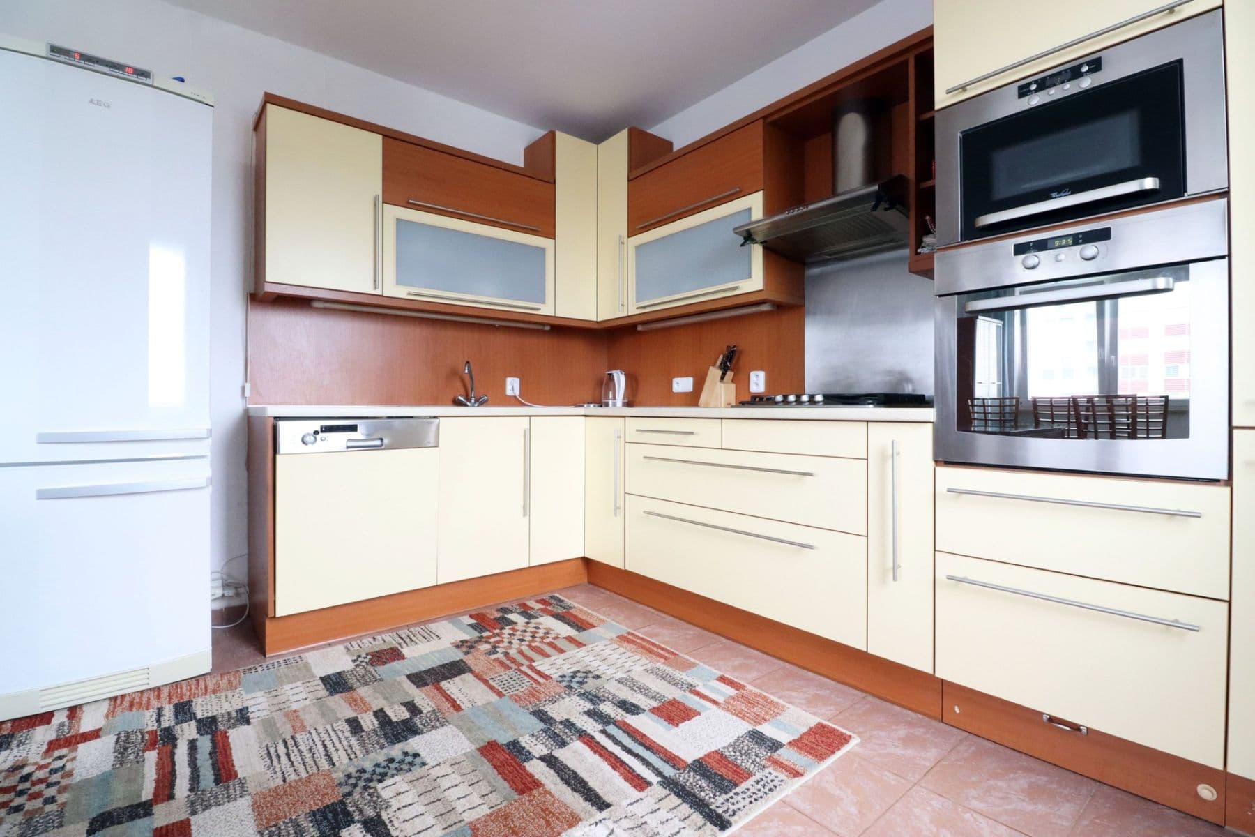 2 bedroom with open-plan kitchen flat to rent, 65 m², Vazovova, Prague, Prague 2 bedroom with open-plan kitchen flat to rent, 65 m², Vazovova, Prague, Prague