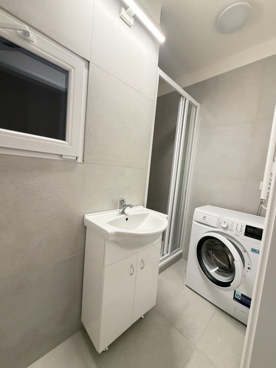 Studio flat to rent, 24 m², Písecká, Prague, Prague Studio flat to rent, 24 m², Písecká, Prague, Prague