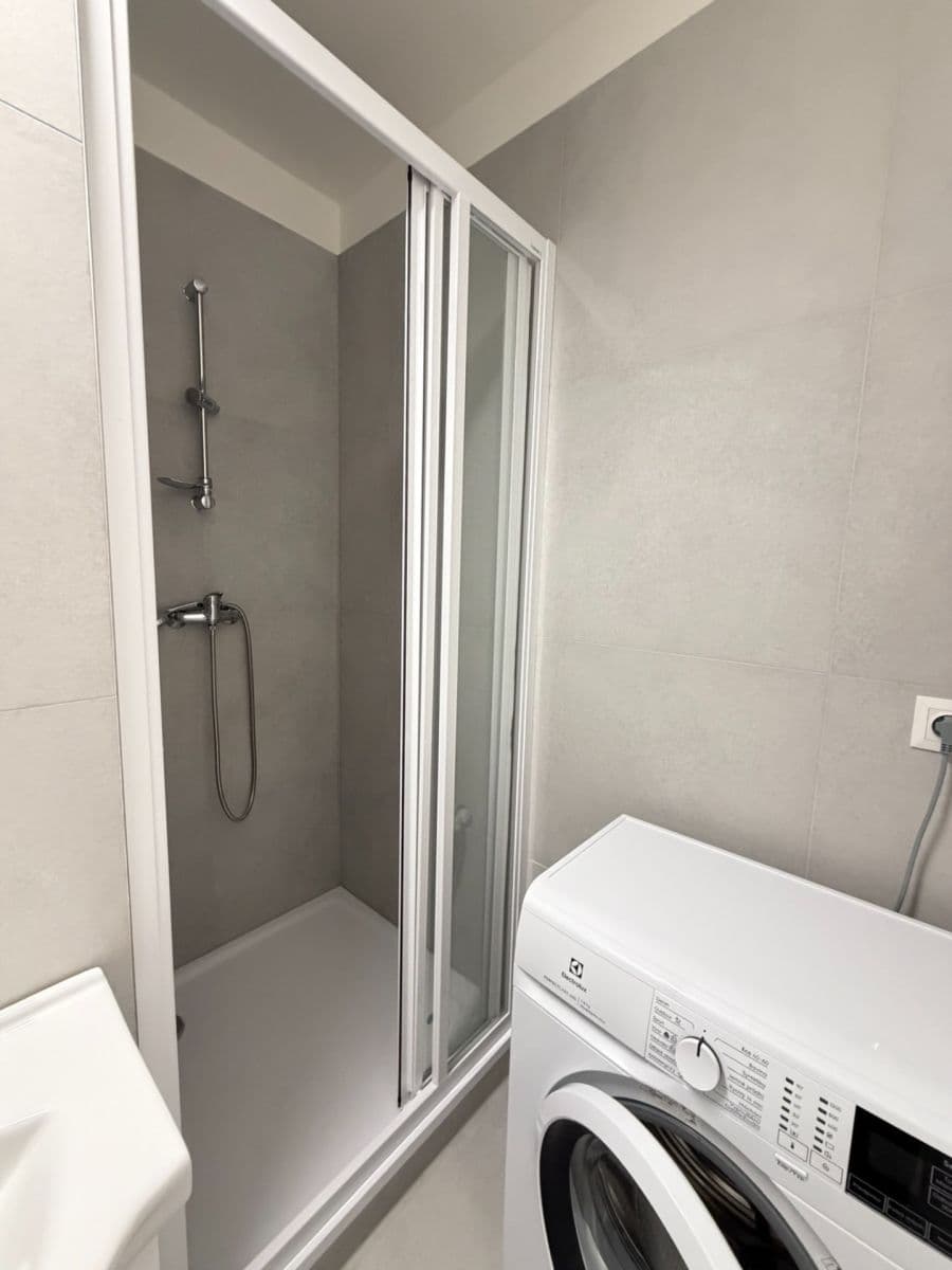 Studio flat to rent, 24 m², Písecká, Prague, Prague Studio flat to rent, 24 m², Písecká, Prague, Prague