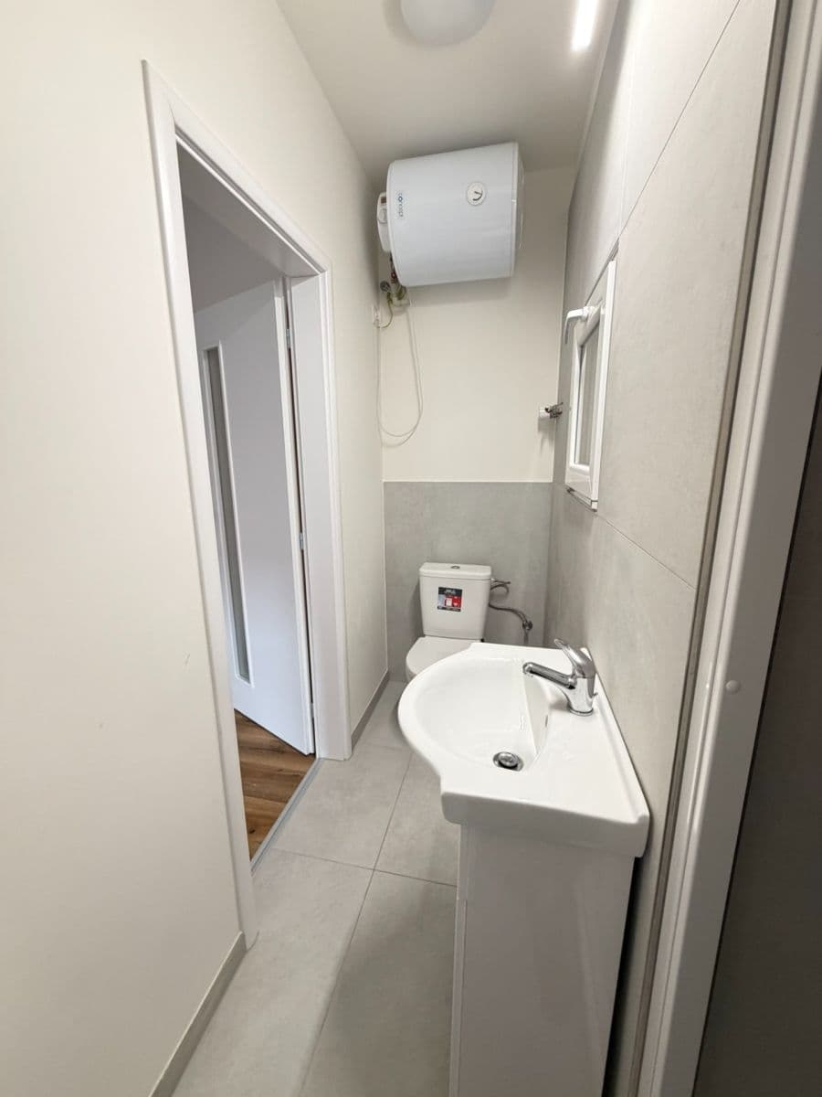 Studio flat to rent, 24 m², Písecká, Prague, Prague Studio flat to rent, 24 m², Písecká, Prague, Prague
