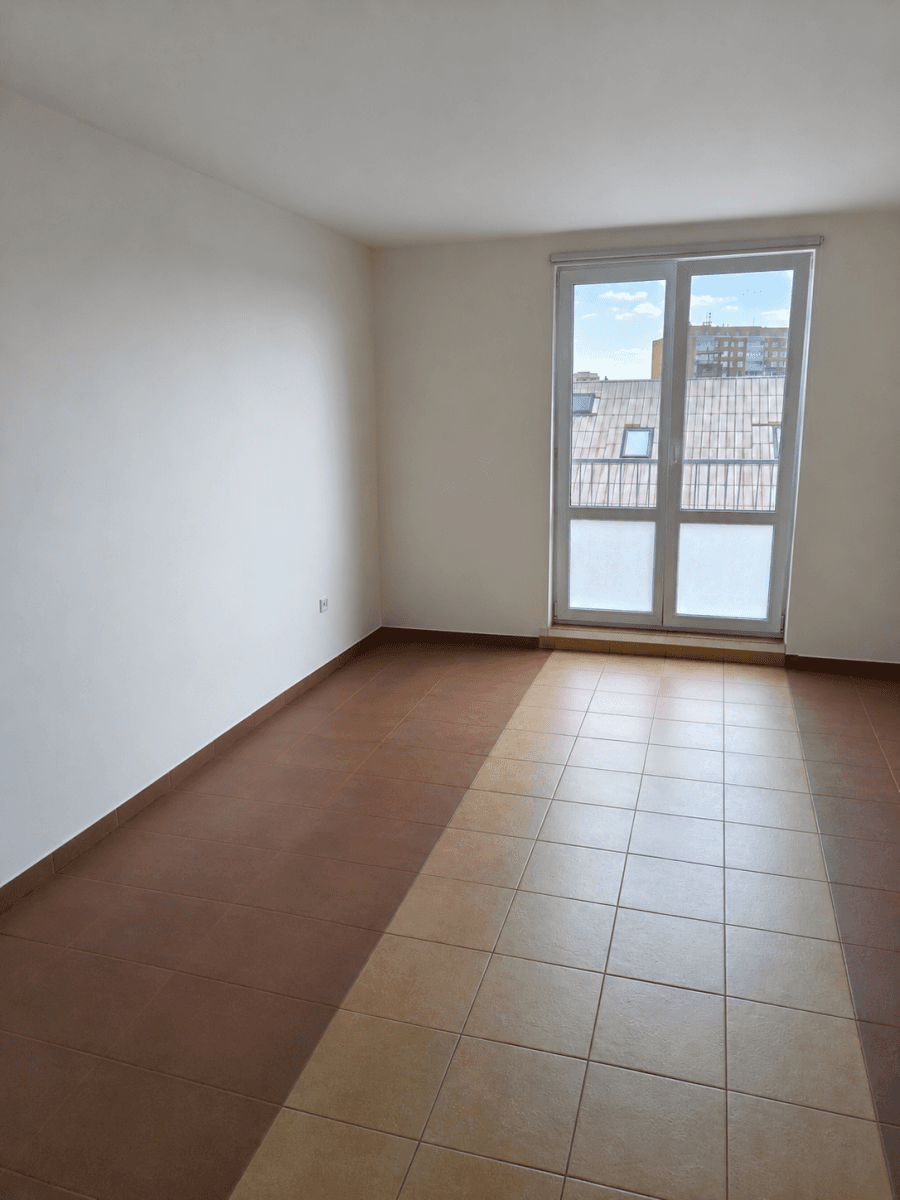 3 bedroom with open-plan kitchen flat to rent, 109 m², Pod Lipami, Prague, Prague 3 bedroom with open-plan kitchen flat to rent, 109 m², Pod Lipami, Prague, Prague