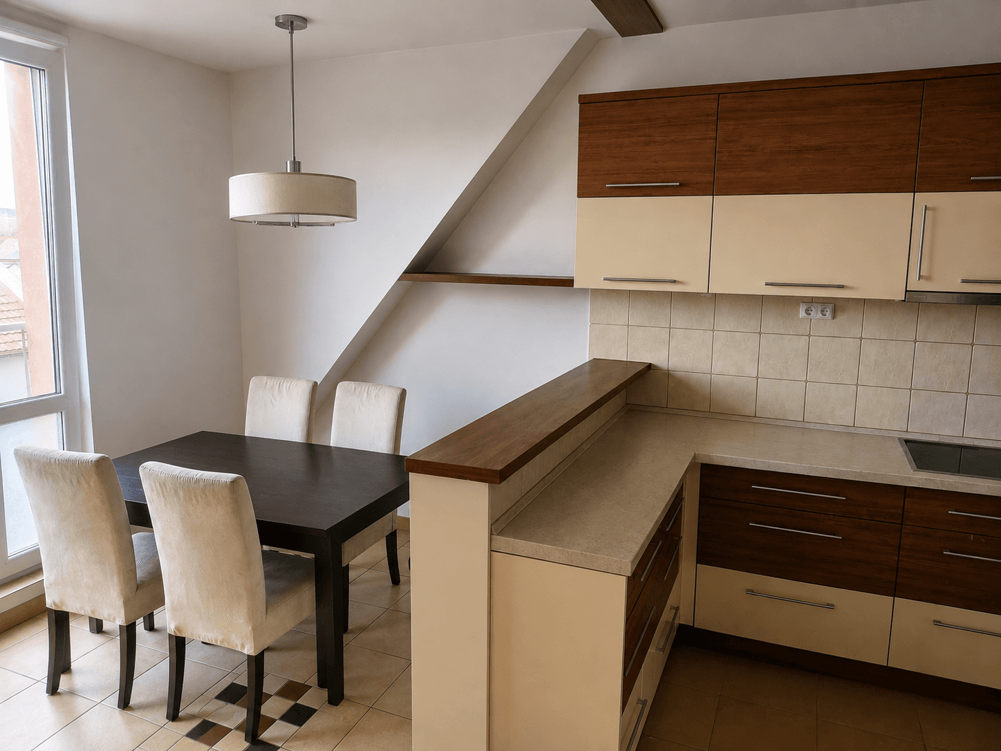 3 bedroom with open-plan kitchen flat to rent, 109 m², Pod Lipami, Prague, Prague 3 bedroom with open-plan kitchen flat to rent, 109 m², Pod Lipami, Prague, Prague