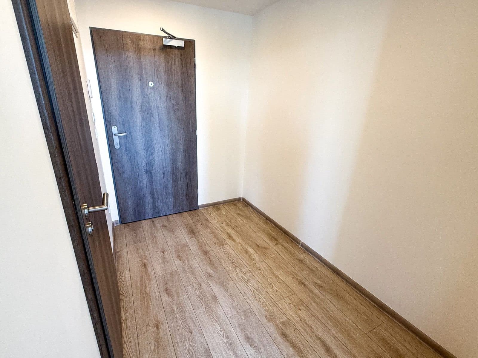 Studio flat to rent, 30 m², Arnošta Staňka, Prague, Prague Studio flat to rent, 30 m², Arnošta Staňka, Prague, Prague