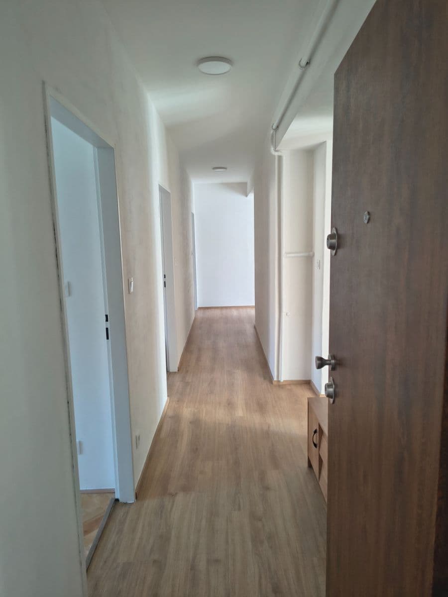 3 bedroom flat to rent, 74 m², Sladkovského, Kolín, Středočeský Region 3 bedroom flat to rent, 74 m², Sladkovského, Kolín, Středočeský Region