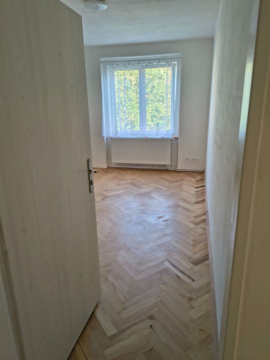3 bedroom flat to rent, 74 m², Sladkovského, Kolín, Středočeský Region 3 bedroom flat to rent, 74 m², Sladkovského, Kolín, Středočeský Region