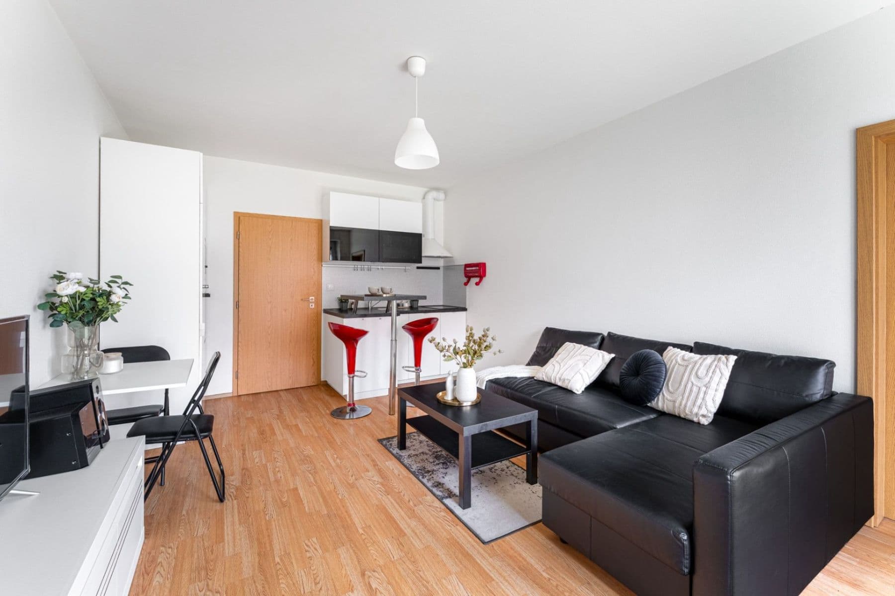 1 bedroom with open-plan kitchen flat to rent, 52 m², Ječná, Hostivice, Středočeský Region 1 bedroom with open-plan kitchen flat to rent, 52 m², Ječná, Hostivice, Středočeský Region