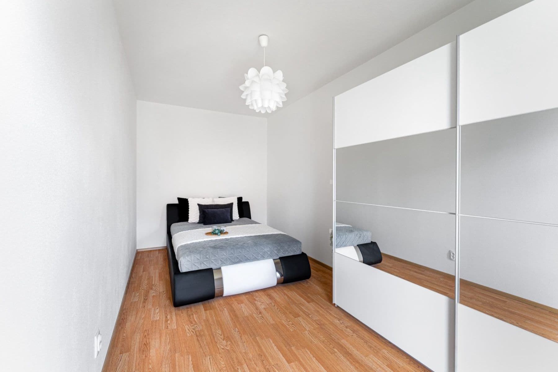 1 bedroom with open-plan kitchen flat to rent, 52 m², Ječná, Hostivice, Středočeský Region 1 bedroom with open-plan kitchen flat to rent, 52 m², Ječná, Hostivice, Středočeský Region