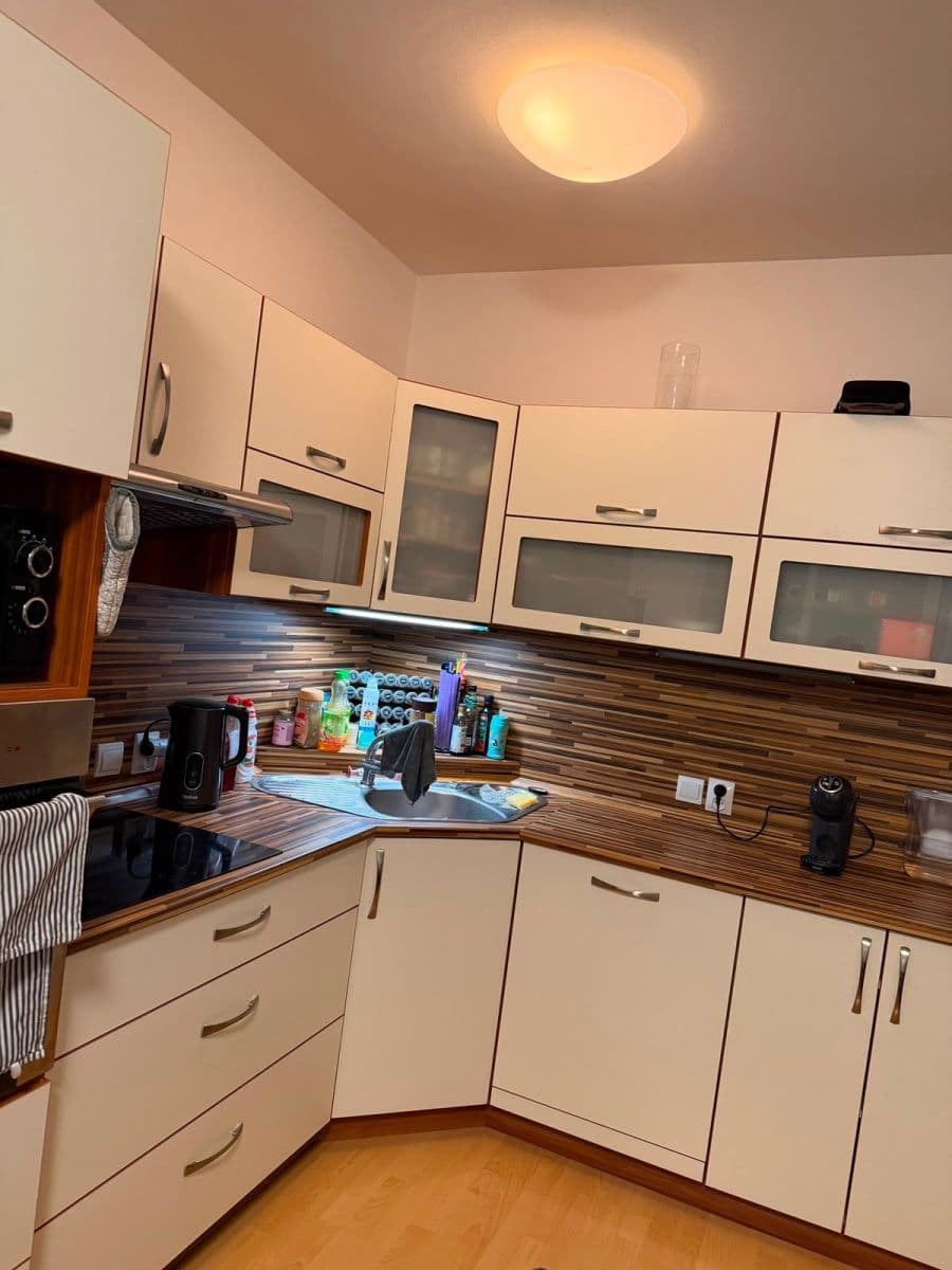 1 bedroom with open-plan kitchen flat to rent, 52 m², Peškova, Olomouc, Olomoucký Region 1 bedroom with open-plan kitchen flat to rent, 52 m², Peškova, Olomouc, Olomoucký Region