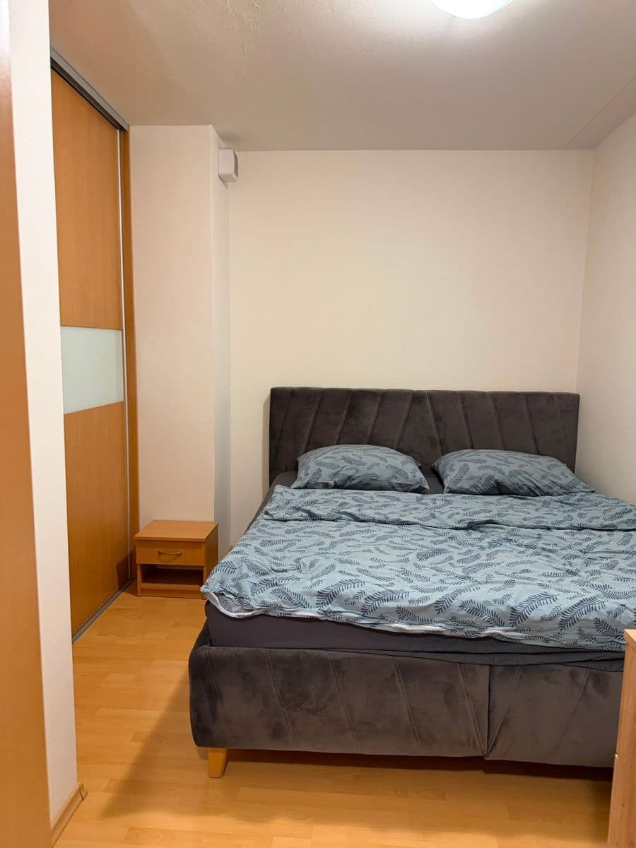 1 bedroom with open-plan kitchen flat to rent, 52 m², Peškova, Olomouc, Olomoucký Region 1 bedroom with open-plan kitchen flat to rent, 52 m², Peškova, Olomouc, Olomoucký Region