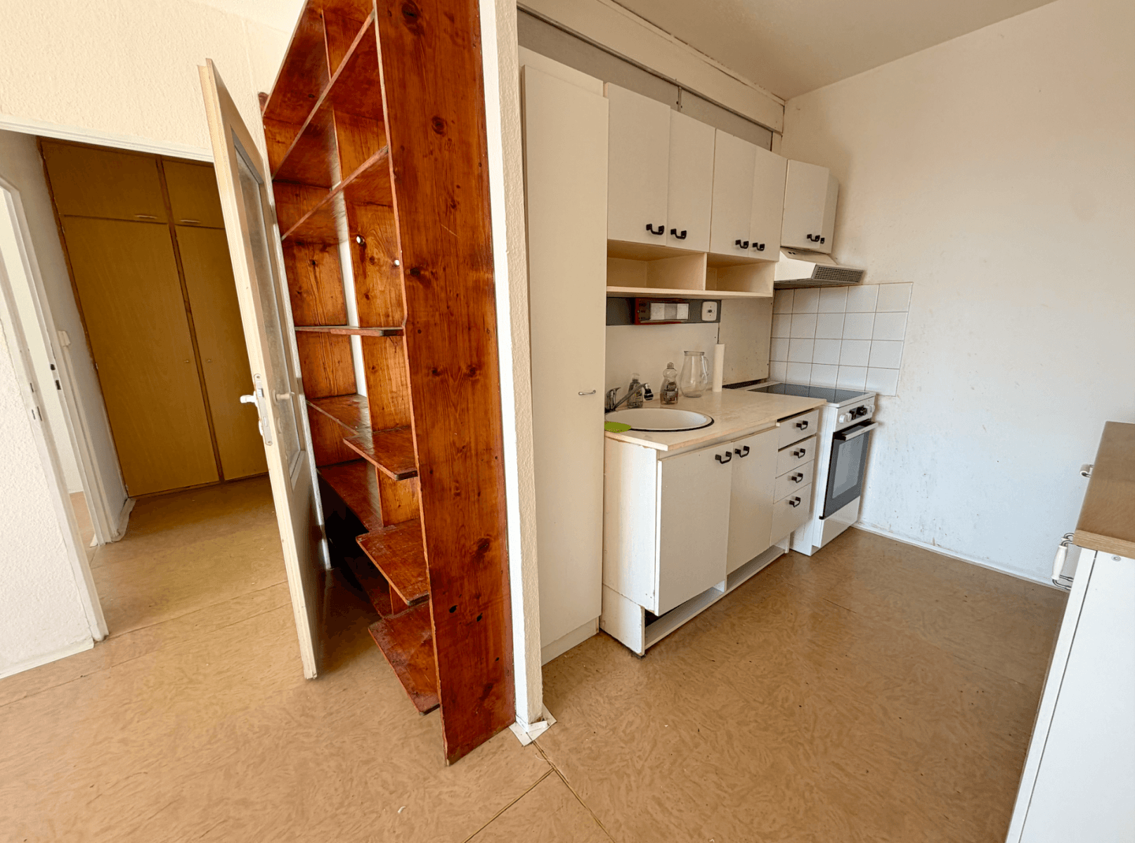 1 bedroom with open-plan kitchen flat to rent, 43 m², Zázvorkova, Prague, Prague 1 bedroom with open-plan kitchen flat to rent, 43 m², Zázvorkova, Prague, Prague