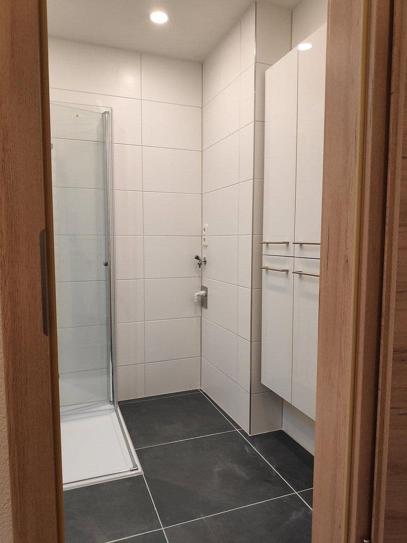 2 bedroom with open-plan kitchen flat to rent, 83 m², Neuhausen auf den Fildern, Baden-Württemberg 2 bedroom with open-plan kitchen flat to rent, 83 m², Neuhausen auf den Fildern, Baden-Württemberg