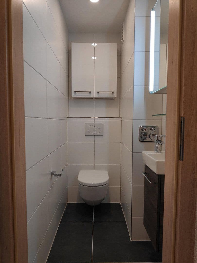 2 bedroom with open-plan kitchen flat to rent, 83 m², Neuhausen auf den Fildern, Baden-Württemberg 2 bedroom with open-plan kitchen flat to rent, 83 m², Neuhausen auf den Fildern, Baden-Württemberg