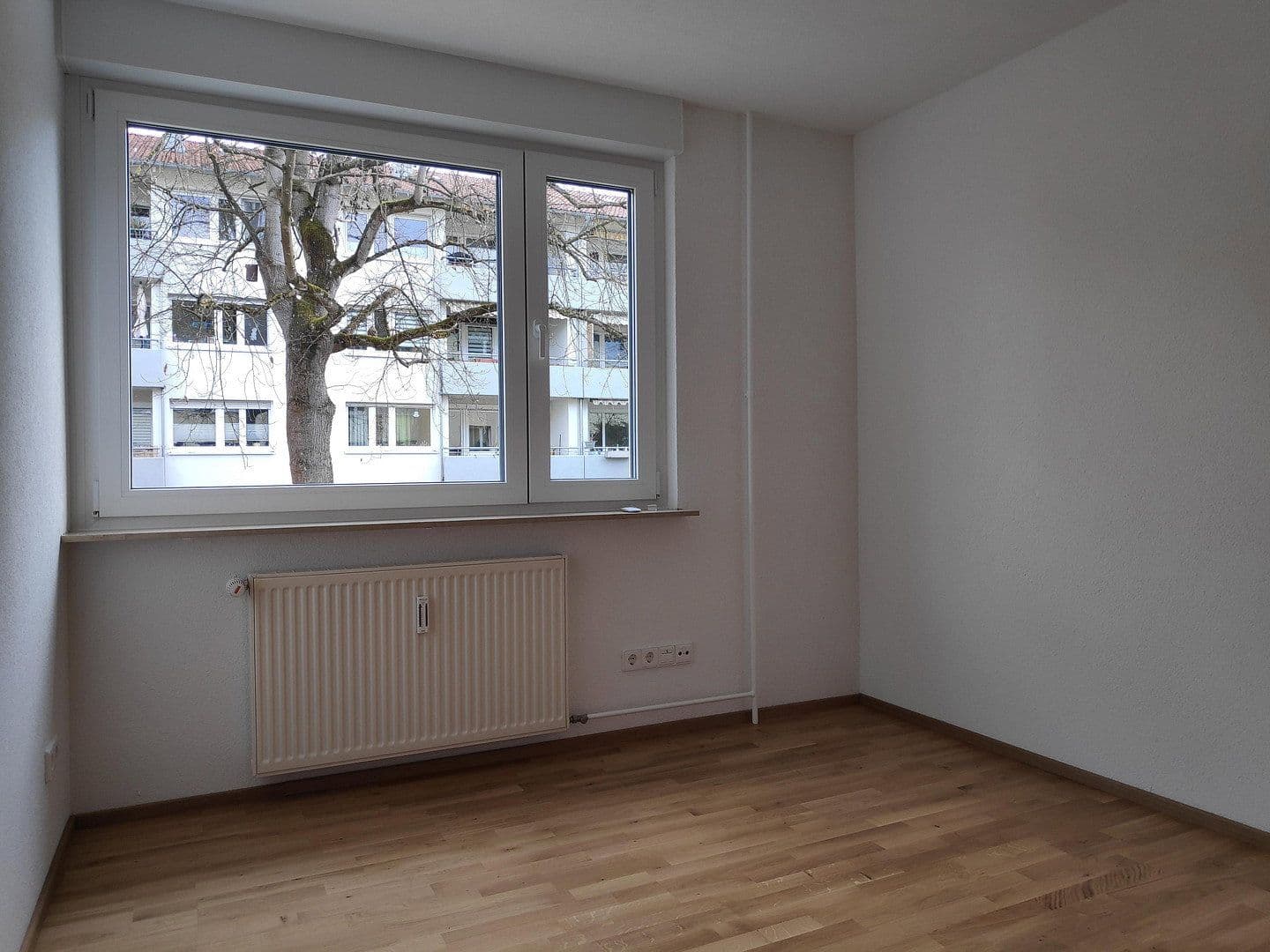 2 bedroom with open-plan kitchen flat to rent, 83 m², Neuhausen auf den Fildern, Baden-Württemberg 2 bedroom with open-plan kitchen flat to rent, 83 m², Neuhausen auf den Fildern, Baden-Württemberg