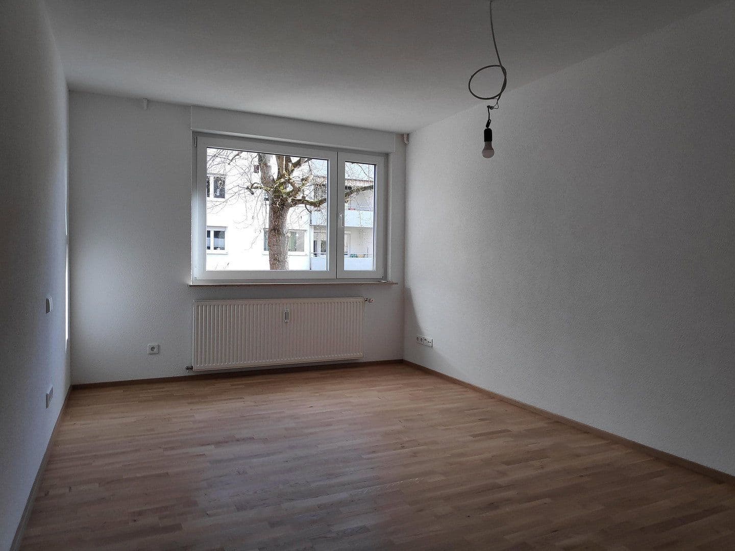 2 bedroom with open-plan kitchen flat to rent, 83 m², Neuhausen auf den Fildern, Baden-Württemberg 2 bedroom with open-plan kitchen flat to rent, 83 m², Neuhausen auf den Fildern, Baden-Württemberg