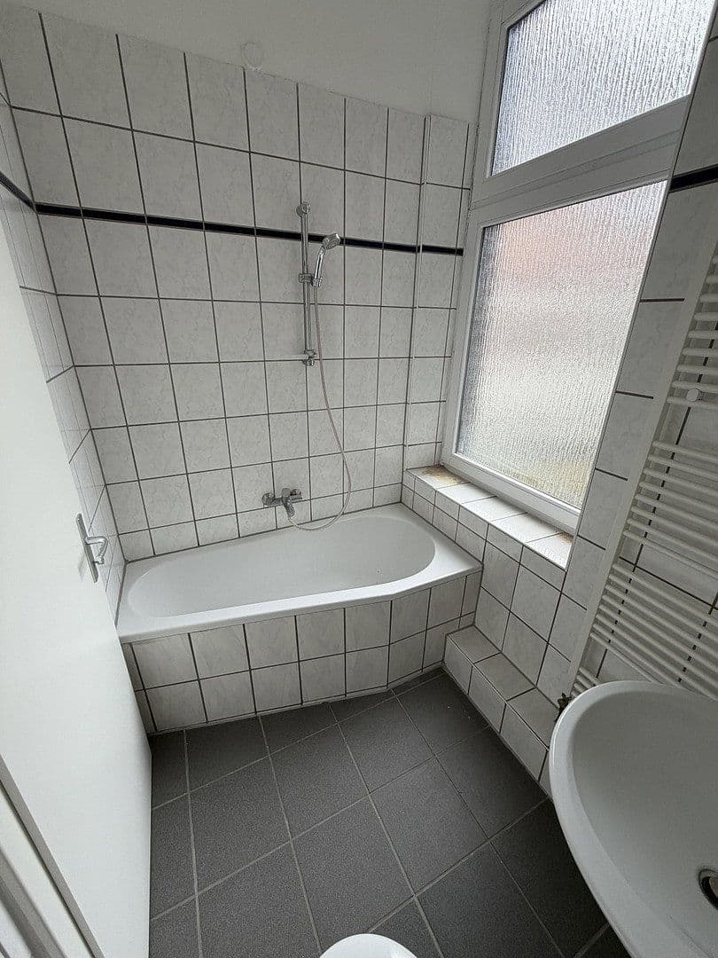 2 bedroom flat to rent, 55 m², Adolfstraße 9, Krefeld, North Rhine-Westphalia 2 bedroom flat to rent, 55 m², Adolfstraße 9, Krefeld, North Rhine-Westphalia