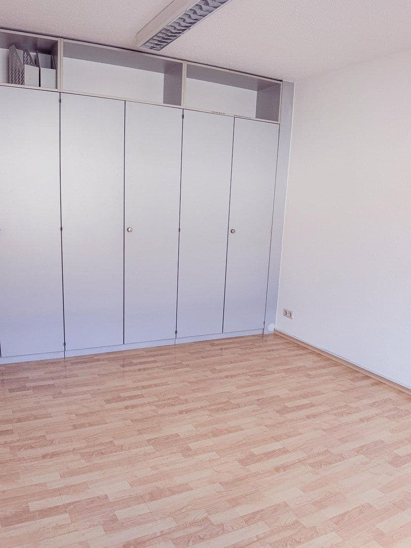 office to rent, 103 m², Gewerbestraße 28, Cadolzburg, Bavaria office to rent, 103 m², Gewerbestraße 28, Cadolzburg, Bavaria
