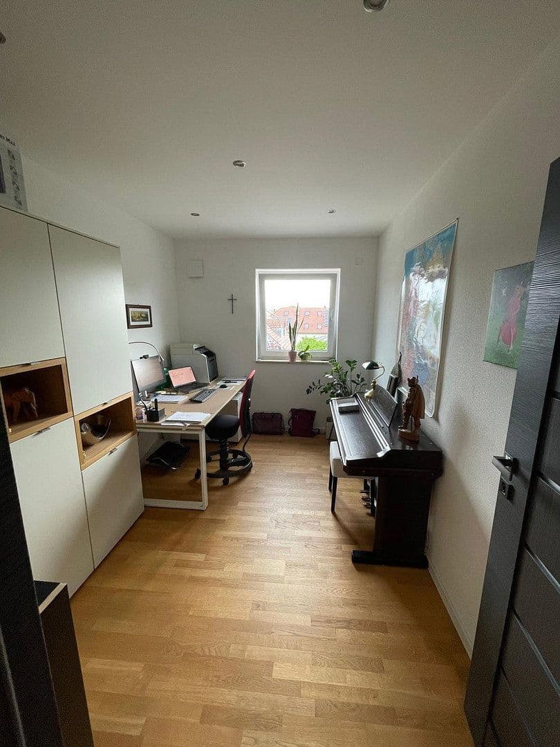 4 bedroom flat for sale, 125 m², Weinbergstraße 7, Tegernheim, Bavaria 4 bedroom flat for sale, 125 m², Weinbergstraße 7, Tegernheim, Bavaria
