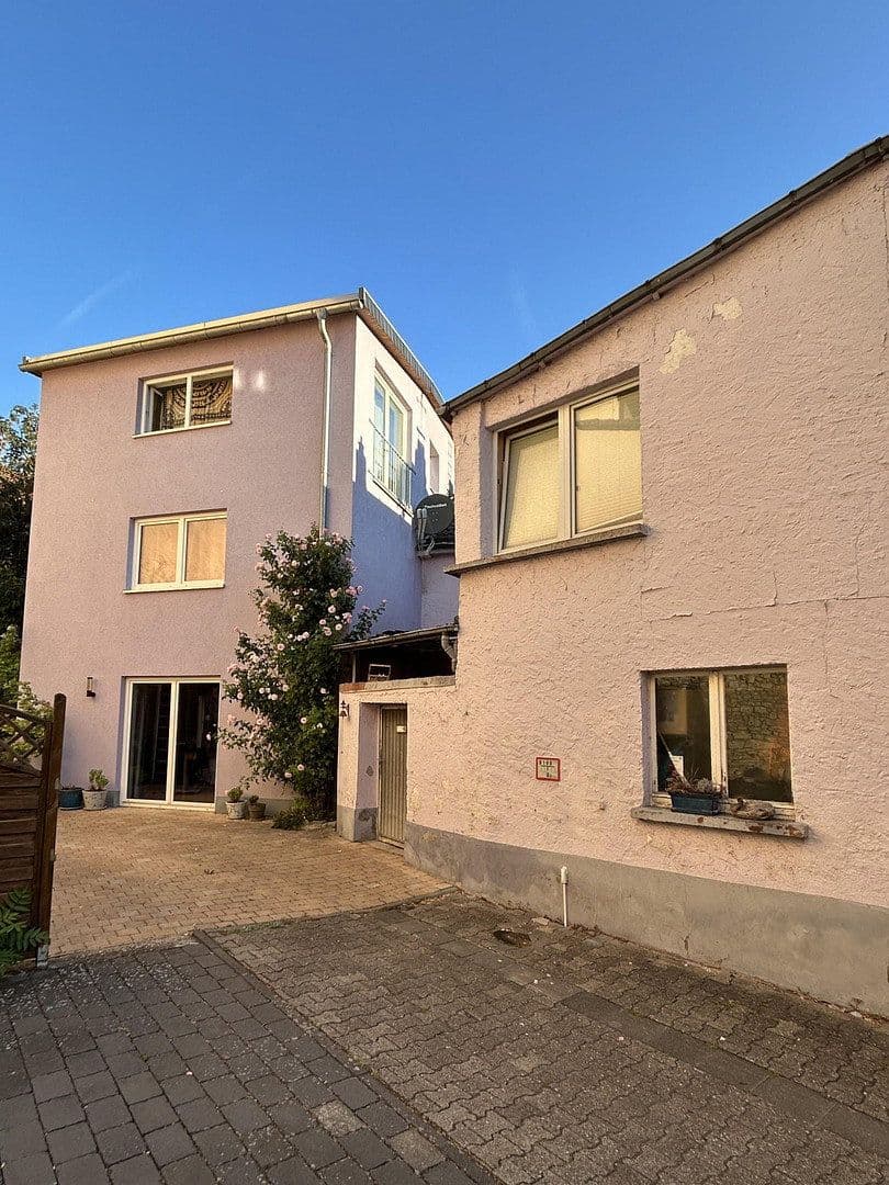 house for sale, 188 m², Gau-Algesheim, Rhineland-Palatinate house for sale, 188 m², Gau-Algesheim, Rhineland-Palatinate