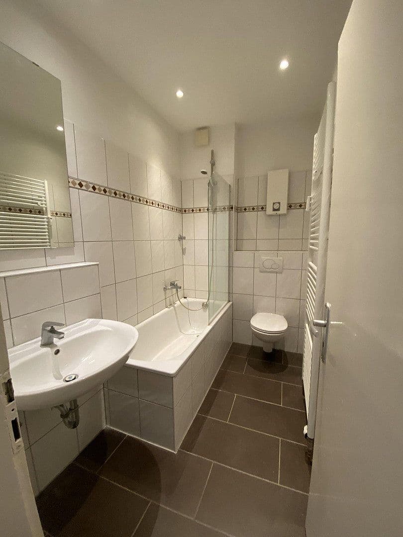 4 bedroom flat to rent, 108 m², Steinbrinkstraße 105, Oberhausen, North Rhine-Westphalia 4 bedroom flat to rent, 108 m², Steinbrinkstraße 105, Oberhausen, North Rhine-Westphalia