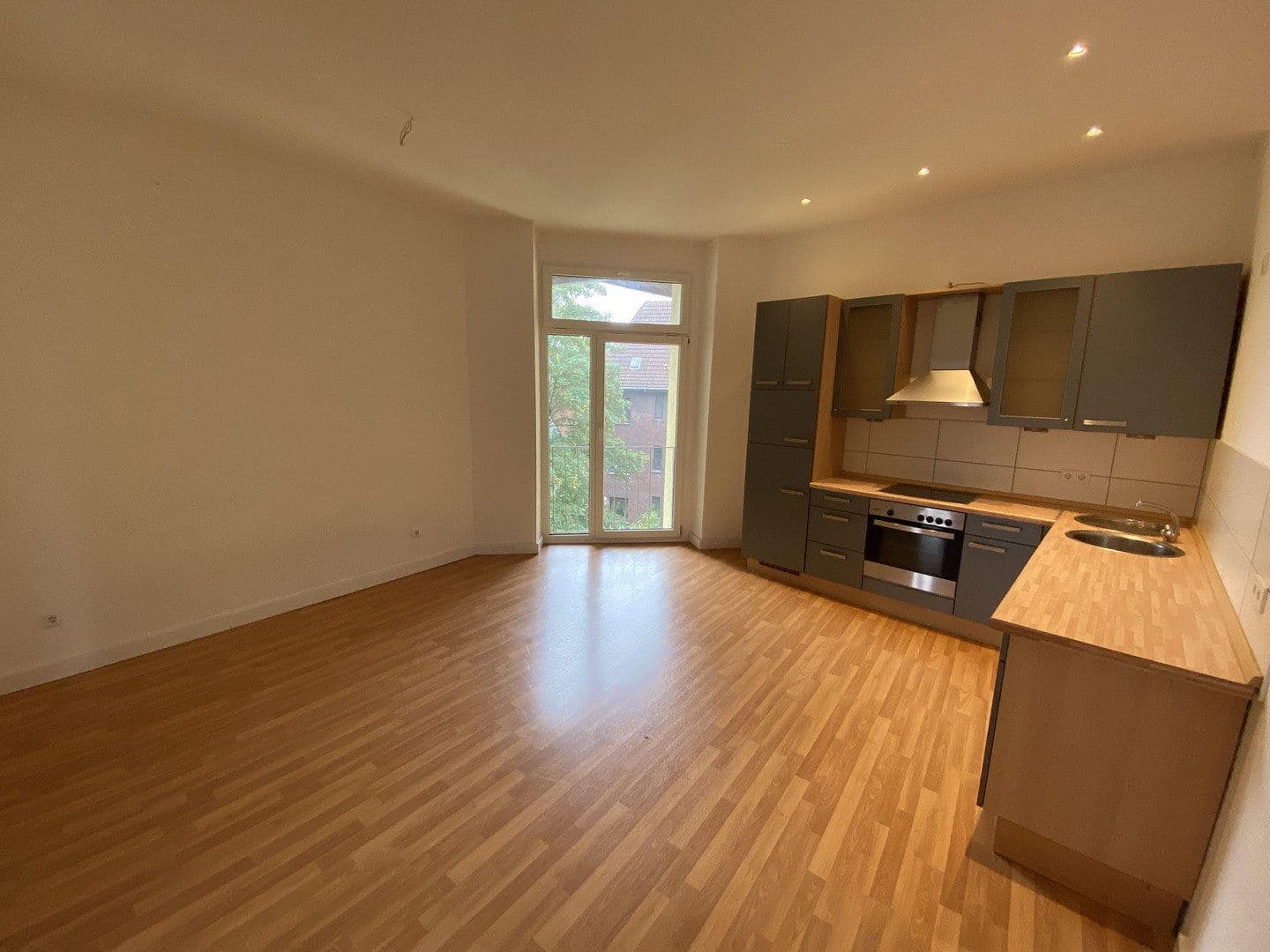 4 bedroom flat to rent, 108 m², Steinbrinkstraße 105, Oberhausen, North Rhine-Westphalia 4 bedroom flat to rent, 108 m², Steinbrinkstraße 105, Oberhausen, North Rhine-Westphalia