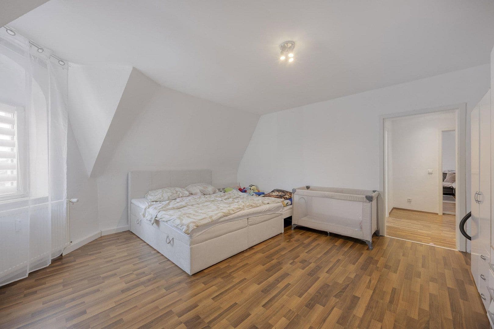 house for sale, 1,190 m², Gelsenkirchen, North Rhine-Westphalia house for sale, 1,190 m², Gelsenkirchen, North Rhine-Westphalia