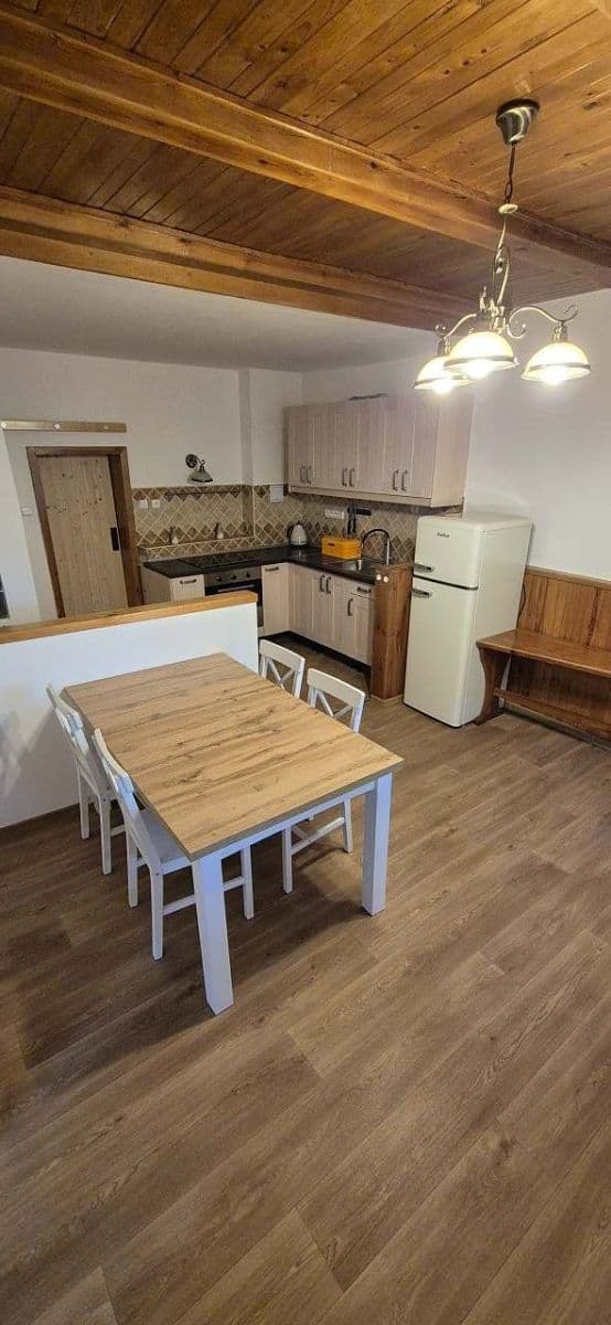recreational property to rent, 0 m², Čestín, Středočeský Region recreational property to rent, 0 m², Čestín, Středočeský Region