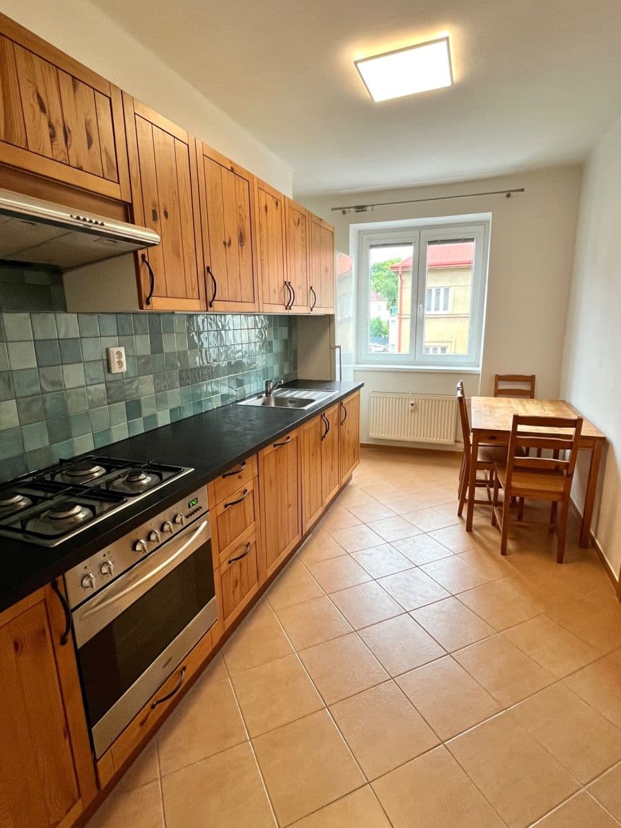 2 bedroom flat to rent, 56 m², Jeseniova, Prague, Prague 2 bedroom flat to rent, 56 m², Jeseniova, Prague, Prague