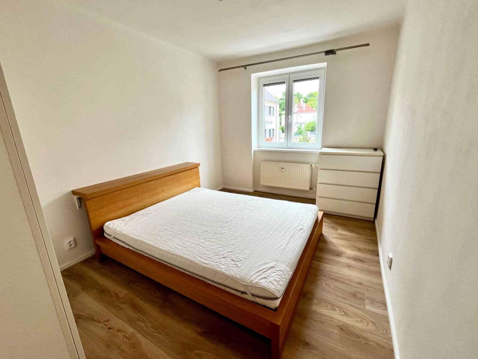 2 bedroom flat to rent, 56 m², Jeseniova, Prague, Prague 2 bedroom flat to rent, 56 m², Jeseniova, Prague, Prague