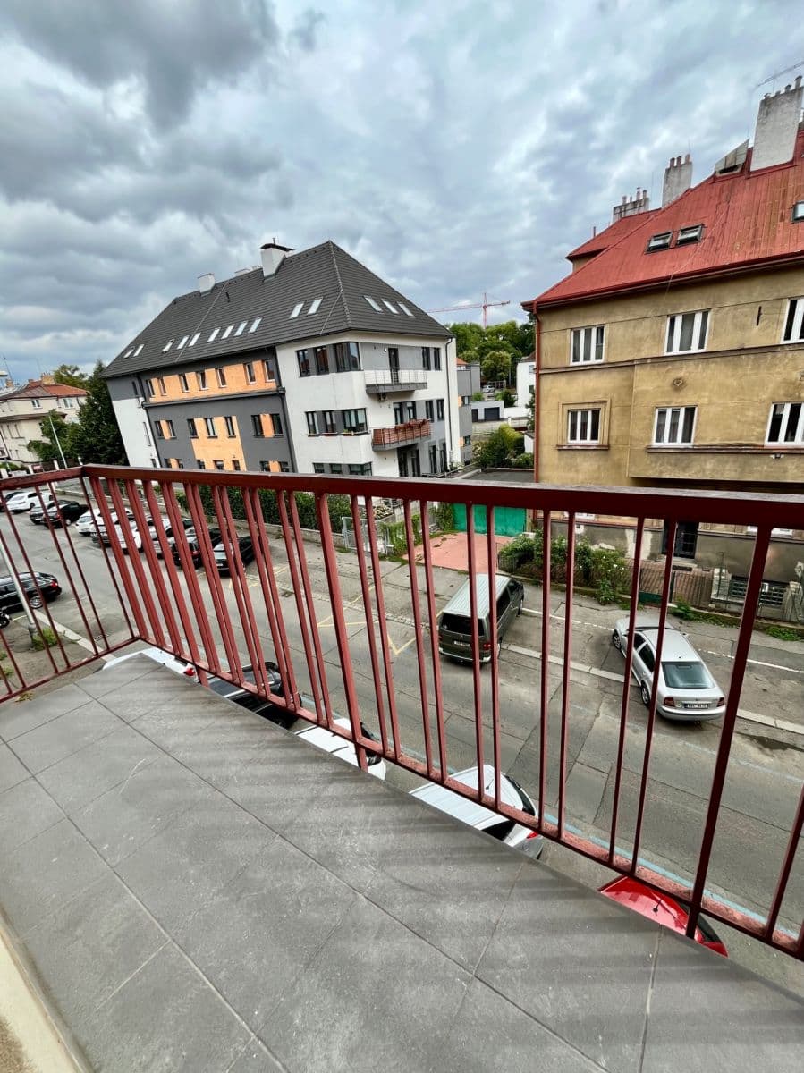 2 bedroom flat to rent, 56 m², Jeseniova, Prague, Prague 2 bedroom flat to rent, 56 m², Jeseniova, Prague, Prague