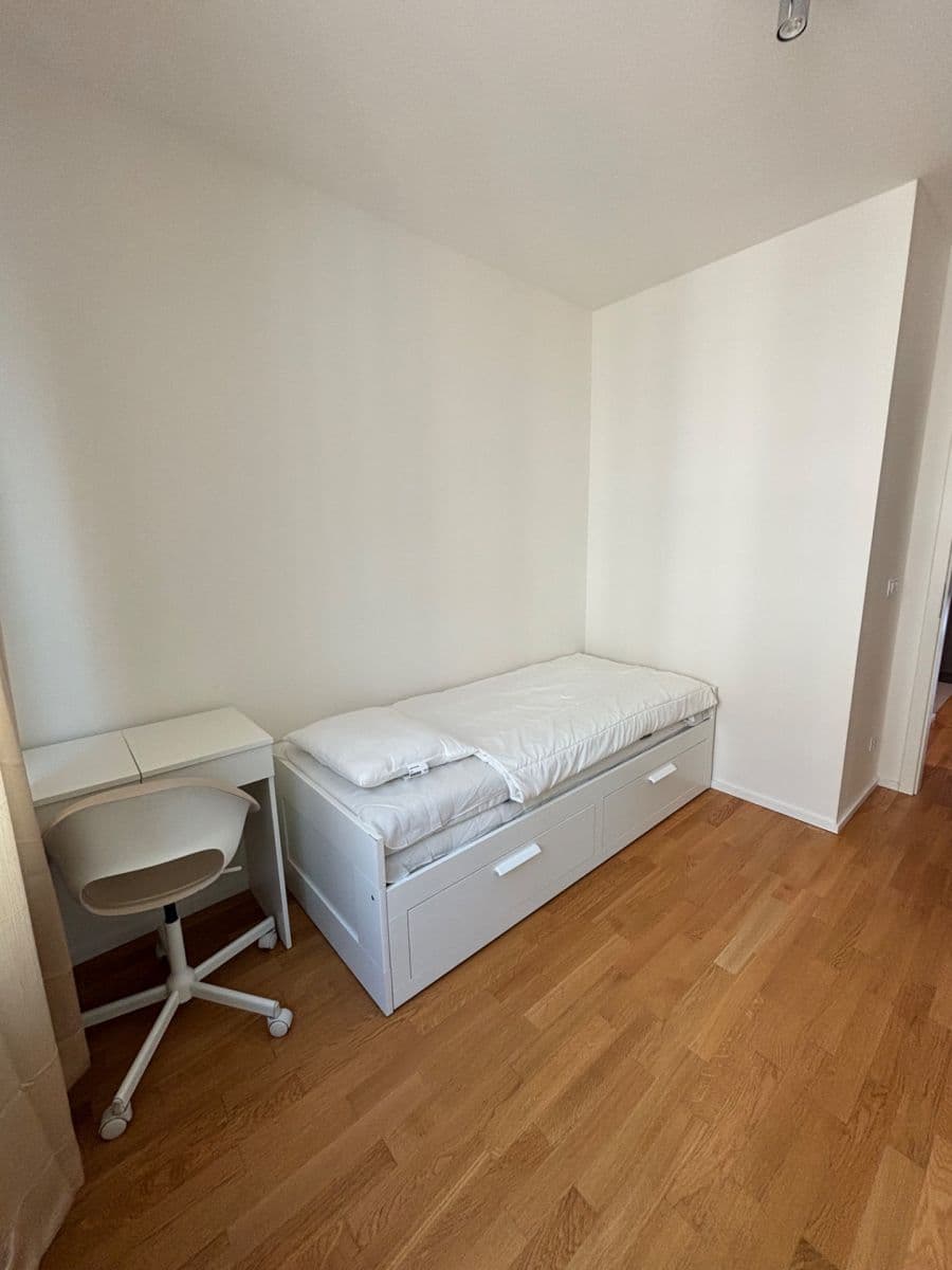 2 bedroom with open-plan kitchen flat to rent, 71 m², Krásova, Prague, Prague 2 bedroom with open-plan kitchen flat to rent, 71 m², Krásova, Prague, Prague