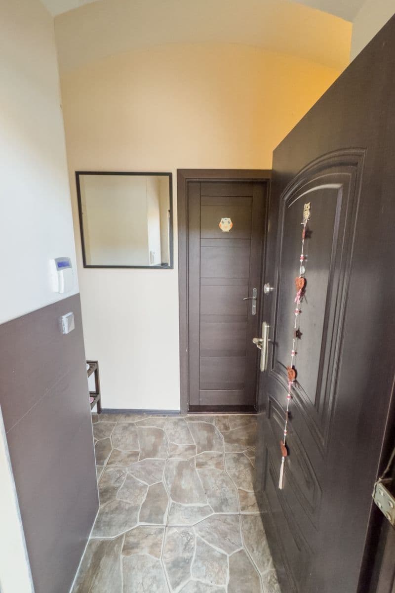 non-residential property to rent, 40 m², Ke dvoru, Černolice, Středočeský Region non-residential property to rent, 40 m², Ke dvoru, Černolice, Středočeský Region