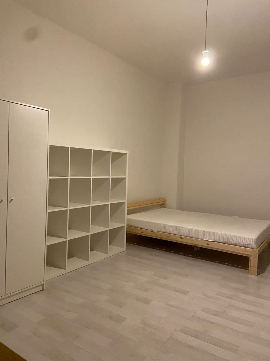 Studio flat to rent, 26 m², U Vinohradské nemocnice, Prague, Prague Studio flat to rent, 26 m², U Vinohradské nemocnice, Prague, Prague