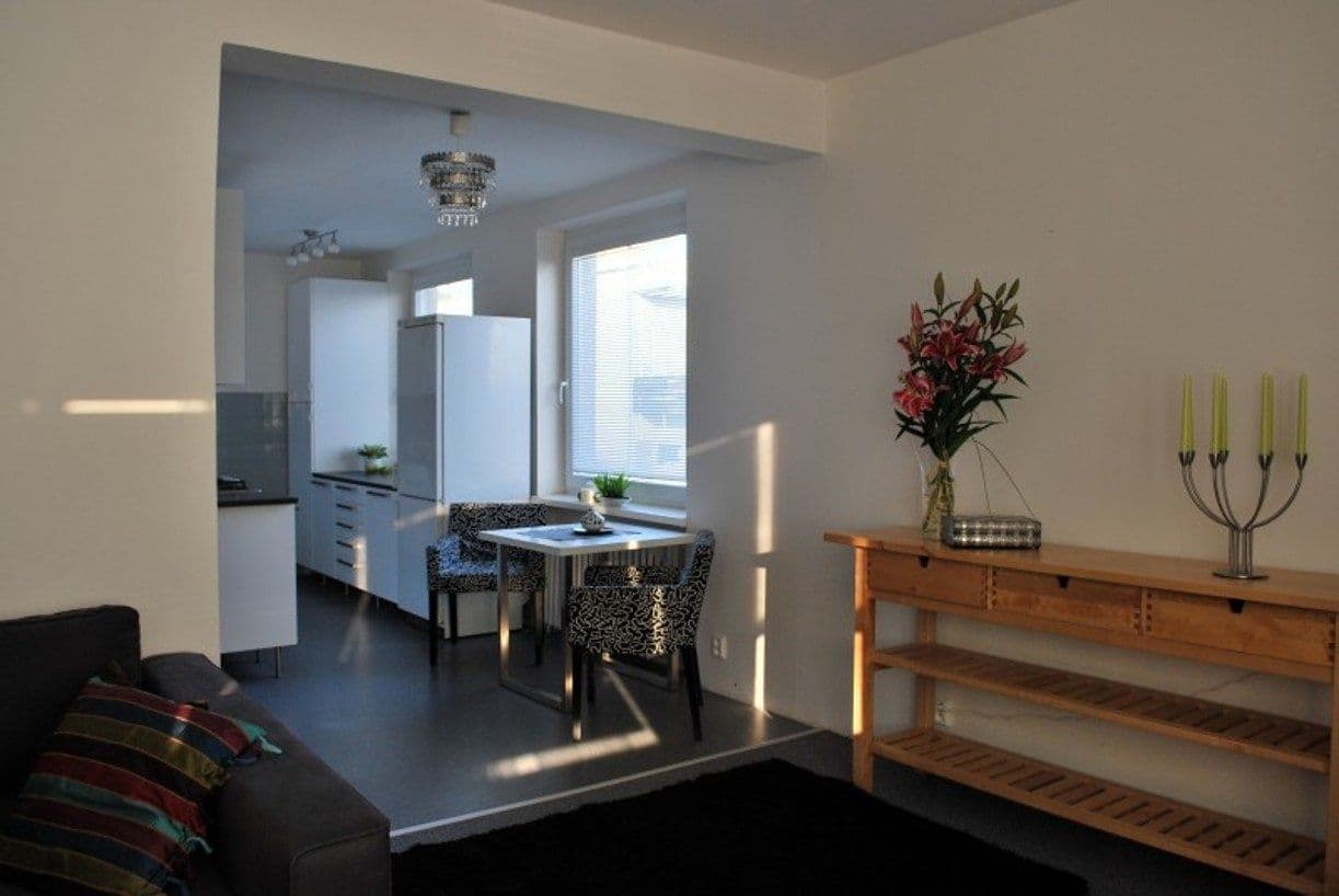 3 bedroom flat to rent, 77 m², Hájenská, Prague, Prague 3 bedroom flat to rent, 77 m², Hájenská, Prague, Prague