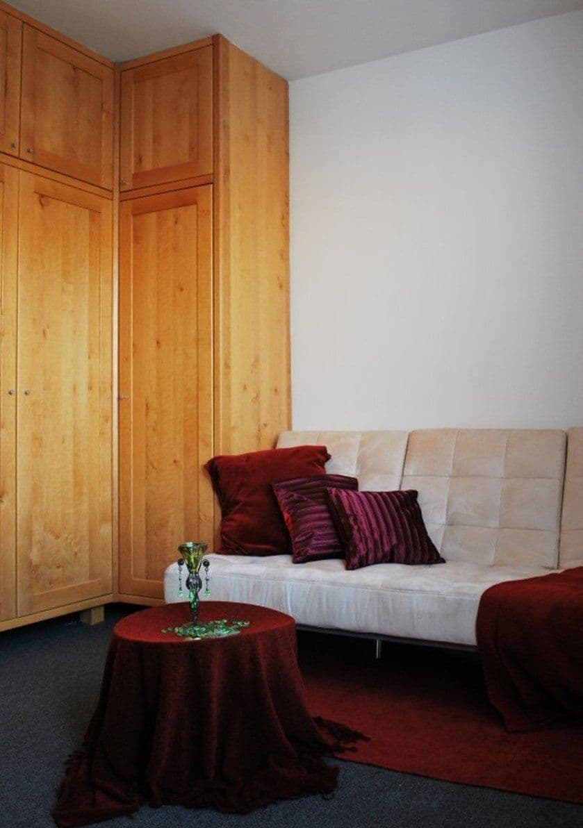 3 bedroom flat to rent, 77 m², Hájenská, Prague, Prague 3 bedroom flat to rent, 77 m², Hájenská, Prague, Prague