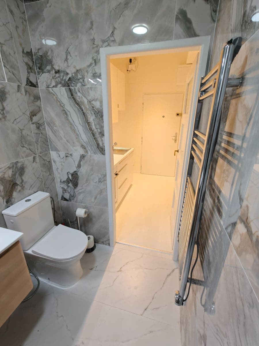 2 bedroom flat to rent, 42 m², Křížová, Prague, Prague 2 bedroom flat to rent, 42 m², Křížová, Prague, Prague