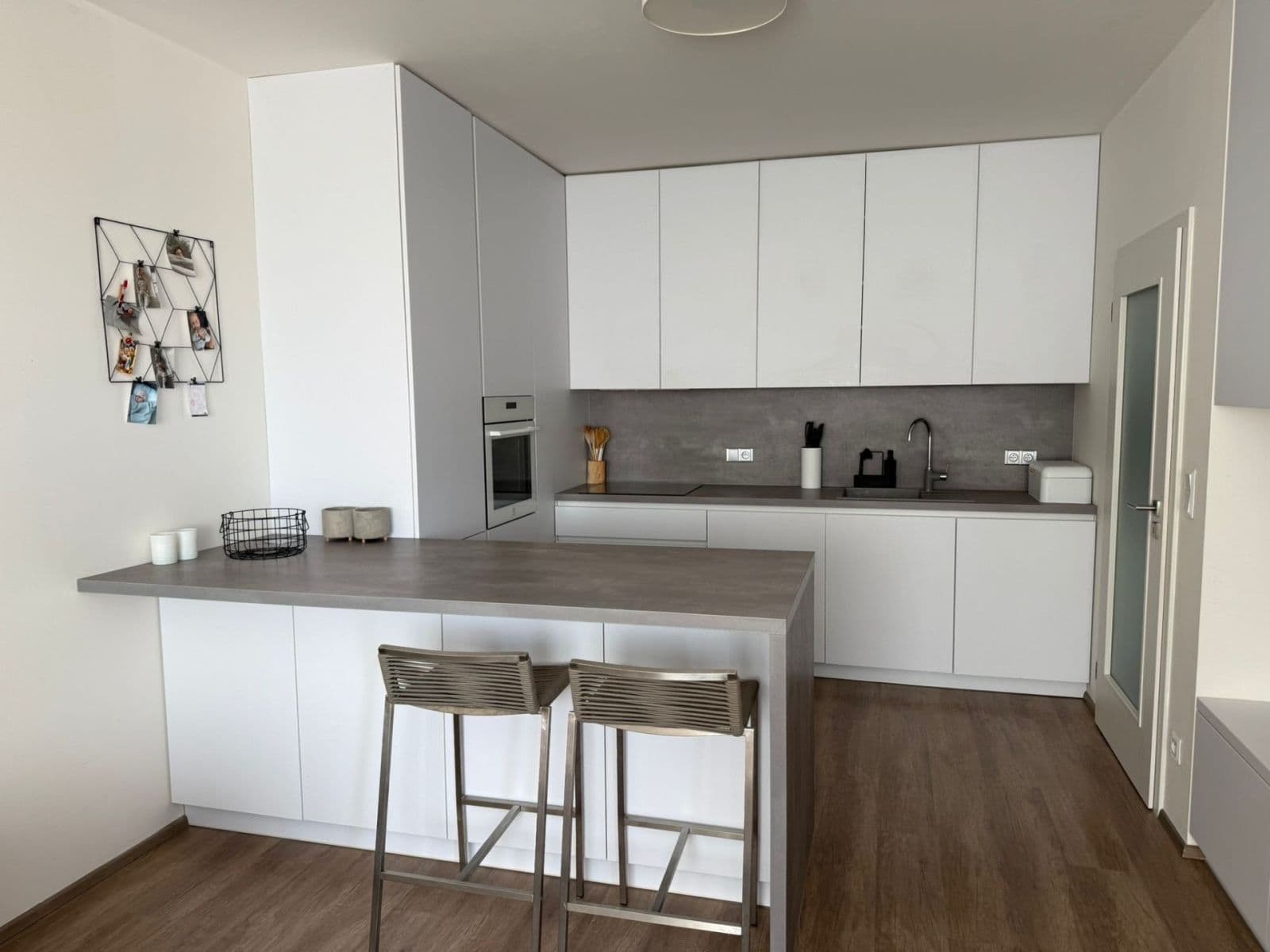 1 bedroom with open-plan kitchen flat for sale, 54 m², Svatošových, Prague, Prague 1 bedroom with open-plan kitchen flat for sale, 54 m², Svatošových, Prague, Prague