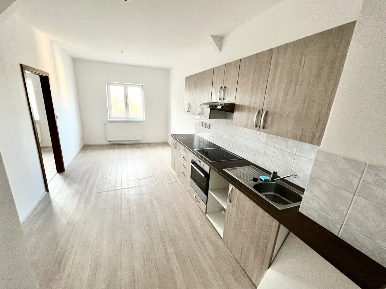 2 bedroom with open-plan kitchen flat to rent, 65 m², Revoluční, Plzeň, Plzeňský Region 2 bedroom with open-plan kitchen flat to rent, 65 m², Revoluční, Plzeň, Plzeňský Region