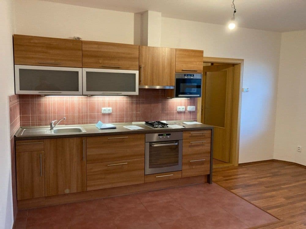 Studio flat to rent, 42 m², U Jezerky, Prague, Prague Studio flat to rent, 42 m², U Jezerky, Prague, Prague