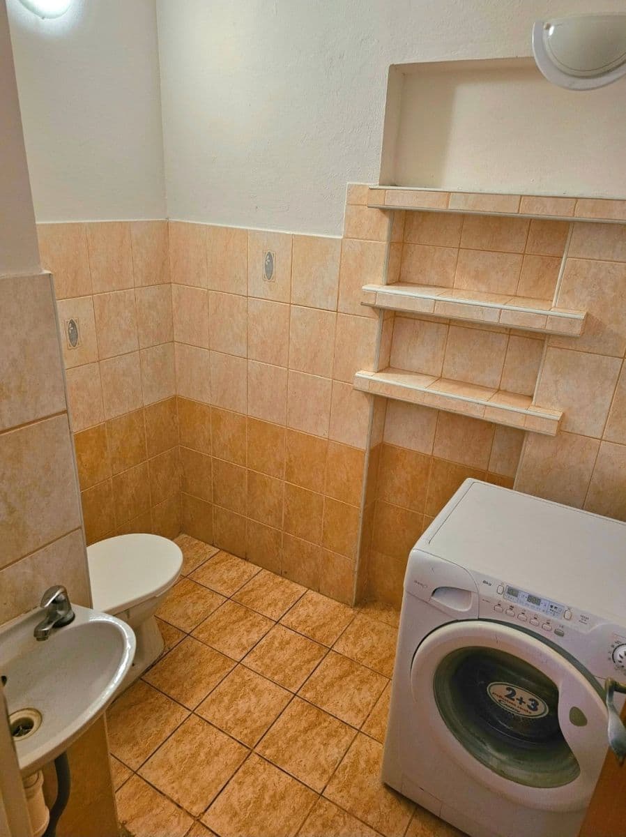 2 bedroom flat to rent, 62 m², Opálkova, Brno, Jihomoravský Region 2 bedroom flat to rent, 62 m², Opálkova, Brno, Jihomoravský Region