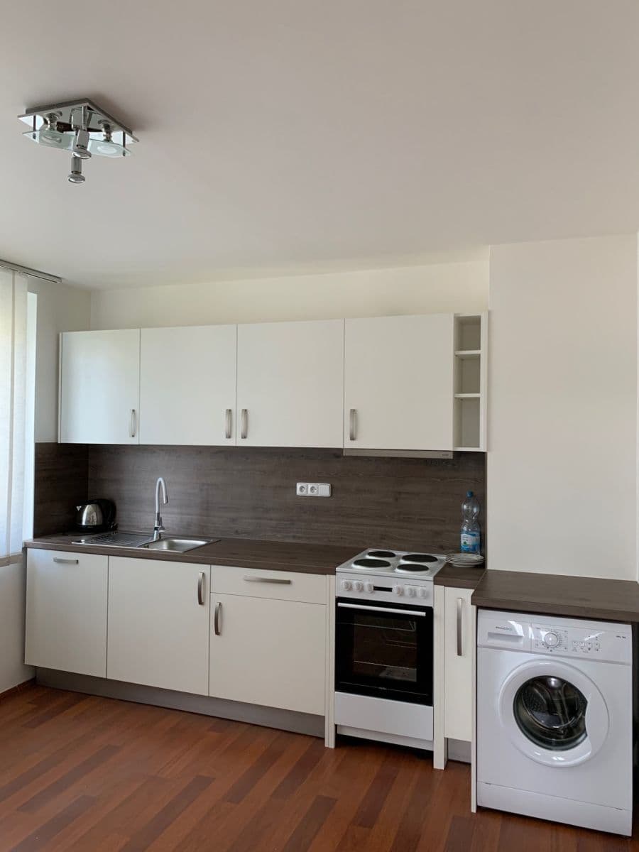 2 bedroom flat to rent, 80 m², Jeremiášova, Prague, Prague 2 bedroom flat to rent, 80 m², Jeremiášova, Prague, Prague