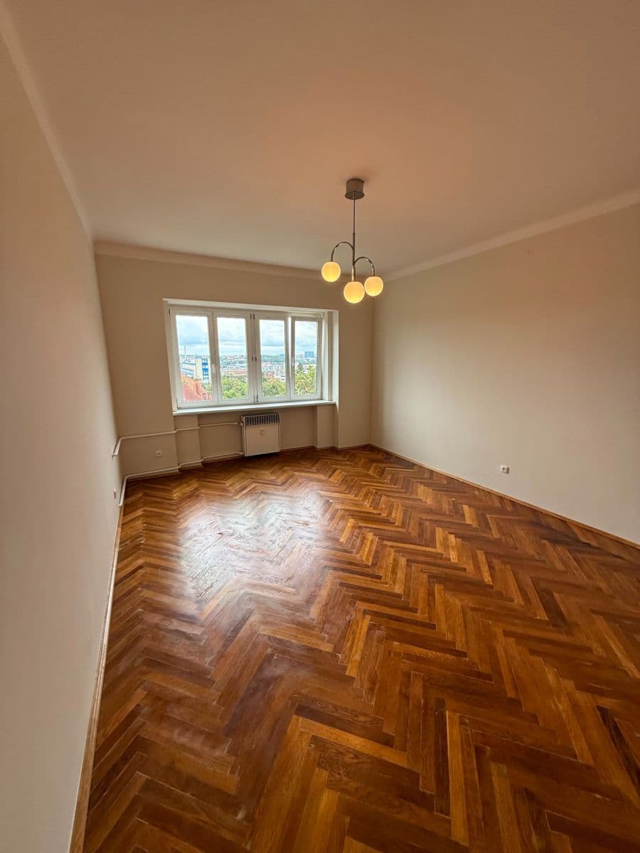 2 bedroom with open-plan kitchen flat to rent, 75 m², V Horní Stromce, Prague, Prague 2 bedroom with open-plan kitchen flat to rent, 75 m², V Horní Stromce, Prague, Prague