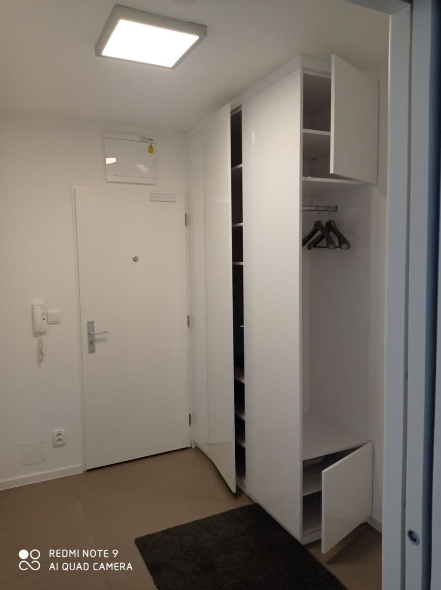 1 bedroom with open-plan kitchen flat to rent, 53 m², Hybešova, Brno, Jihomoravský Region 1 bedroom with open-plan kitchen flat to rent, 53 m², Hybešova, Brno, Jihomoravský Region