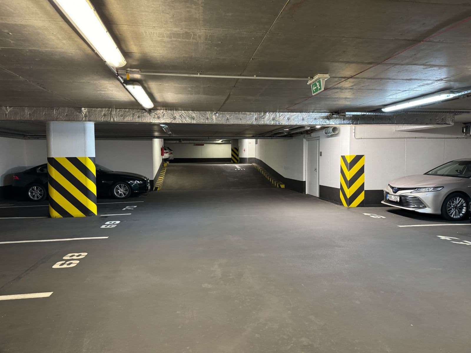 garage to rent, 15 m², Karla Engliše, Prague, Prague garage to rent, 15 m², Karla Engliše, Prague, Prague
