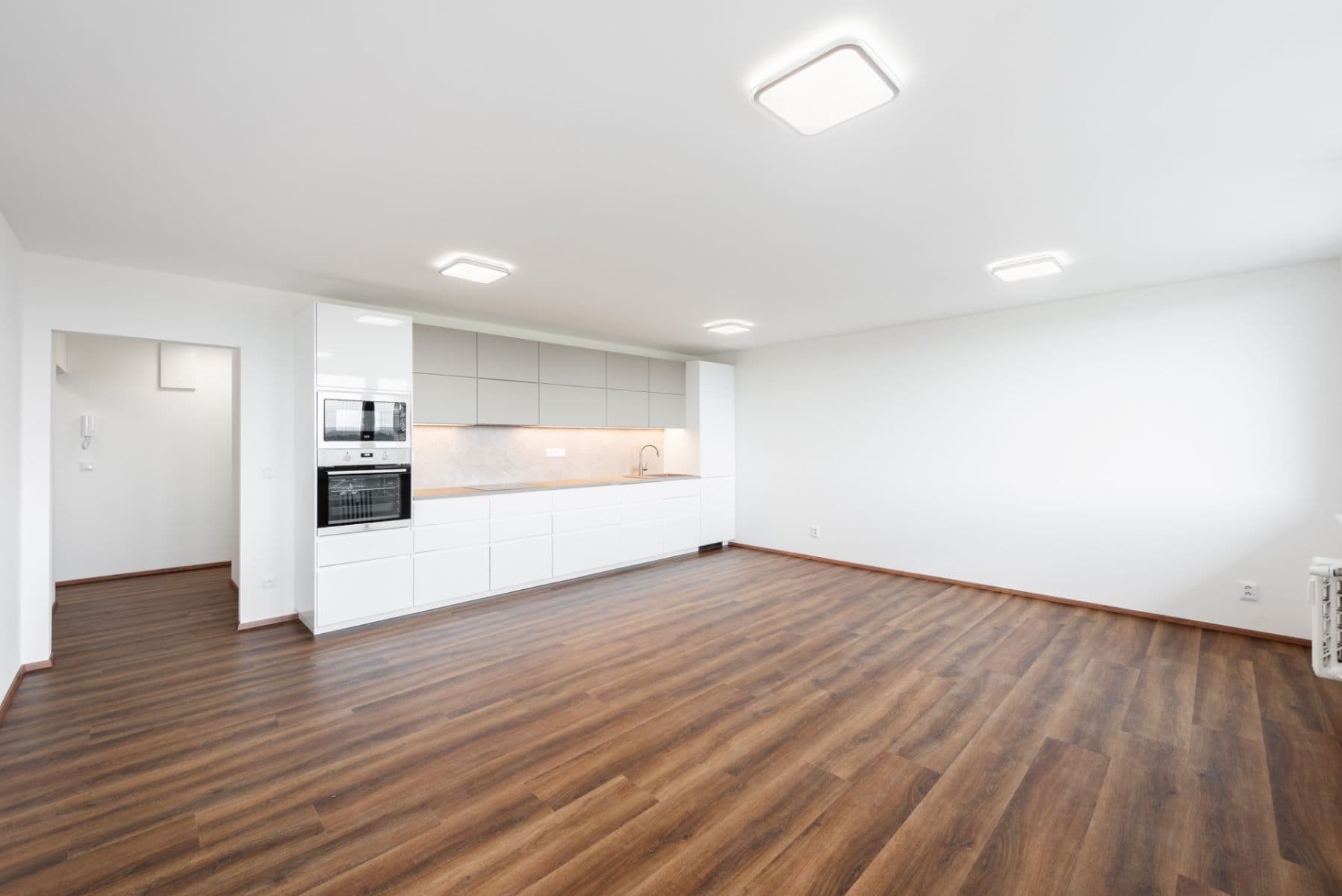 2 bedroom with open-plan kitchen flat for sale, 85 m², Doležalova, Prague, Prague 2 bedroom with open-plan kitchen flat for sale, 85 m², Doležalova, Prague, Prague