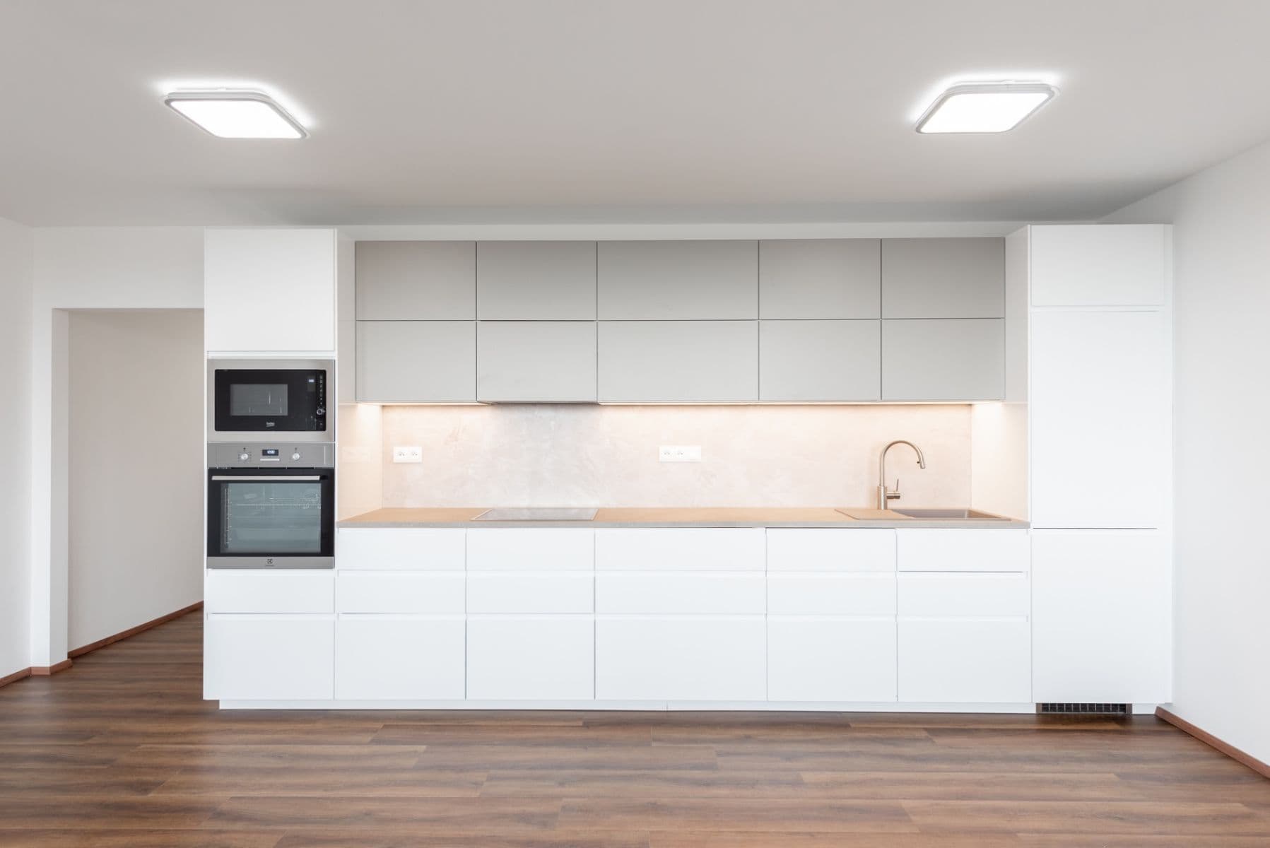 2 bedroom with open-plan kitchen flat for sale, 85 m², Doležalova, Prague, Prague 2 bedroom with open-plan kitchen flat for sale, 85 m², Doležalova, Prague, Prague